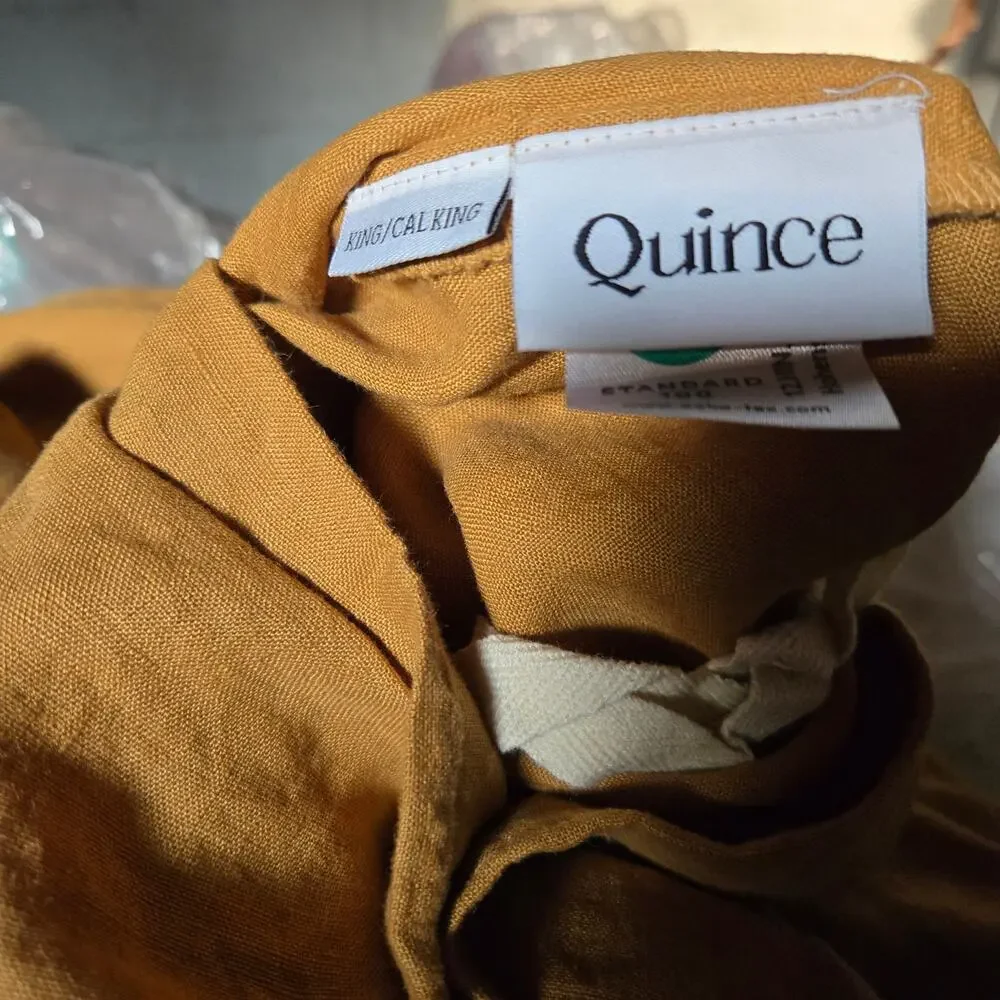 Quince nwot european